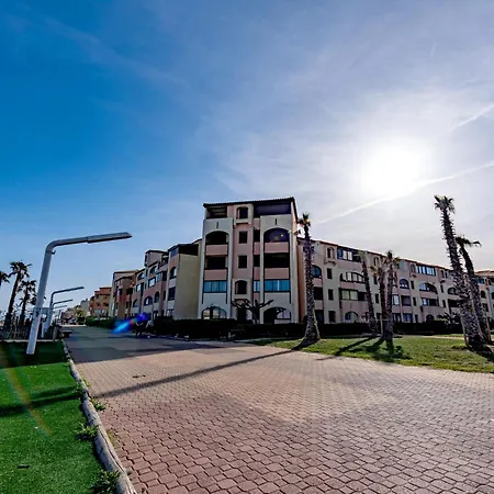 Front De Mer-21 By Interhome