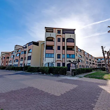 Front De Mer-21 By Interhome * לה ברקרה