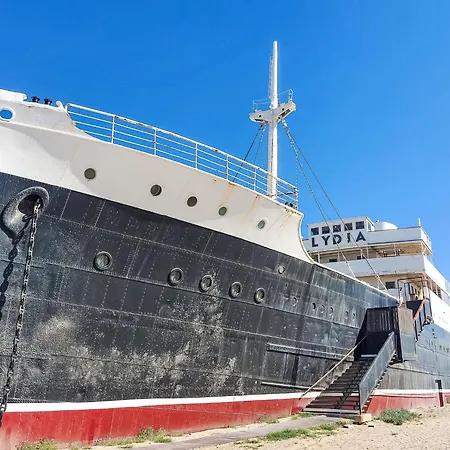 Front De Mer-21 By Interhome *