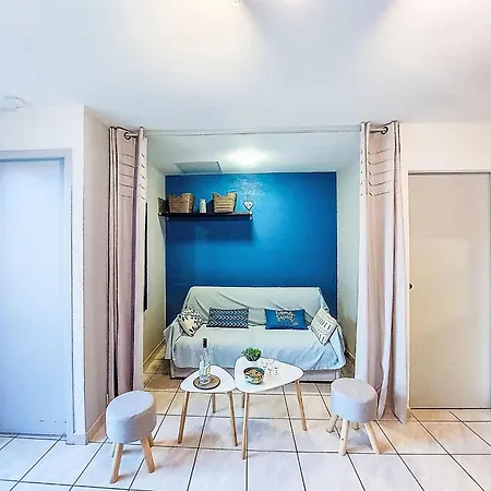 Front De Mer-21 By Interhome