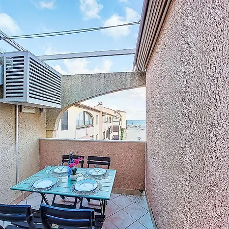 Front De Mer-21 By Interhome דירה