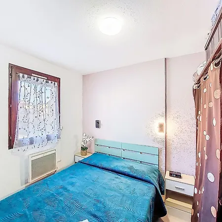 Front De Mer-21 By Interhome *