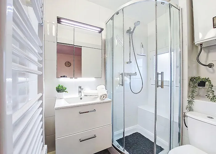 Front De Mer-21 By Interhome Апартаменты *