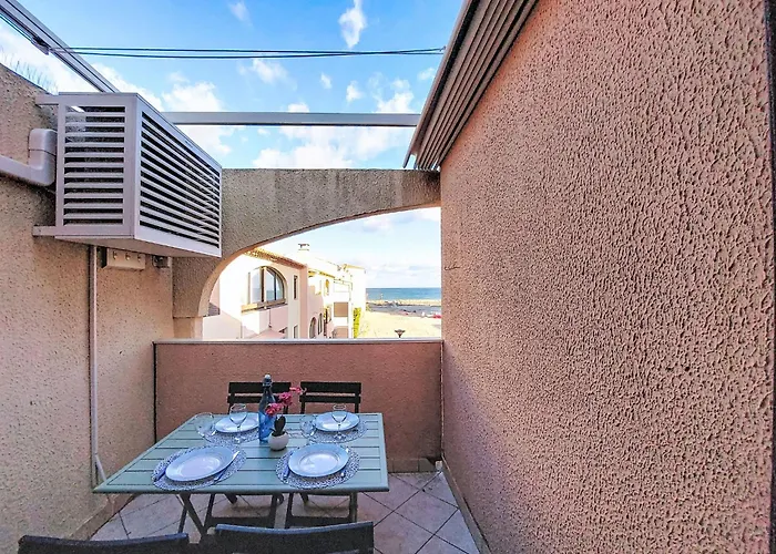 Front De Mer-21 By Interhome Апартаменты *